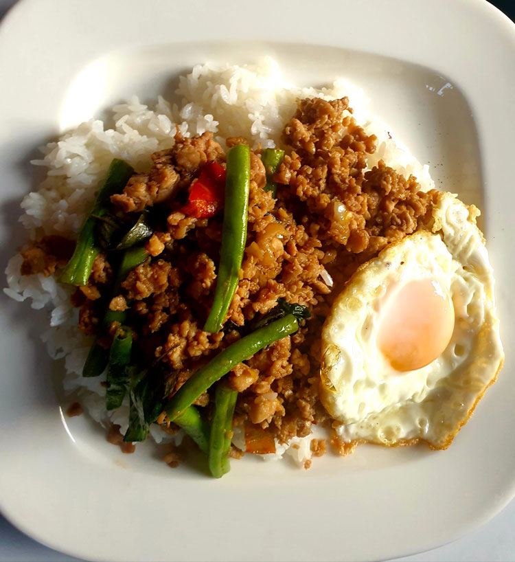 THAI KAO PAD KRAPOW GAI